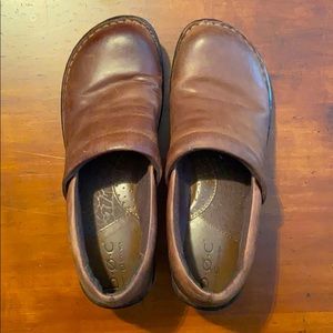 B.Ø.C Brown Peggy clog